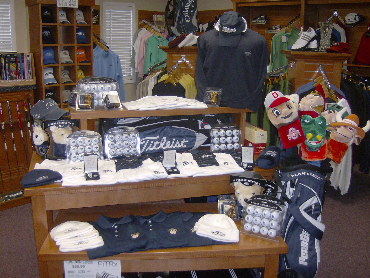 Golf Displays - The Highland Golf Club Display - Golf Display - Pro Shop  Displays
